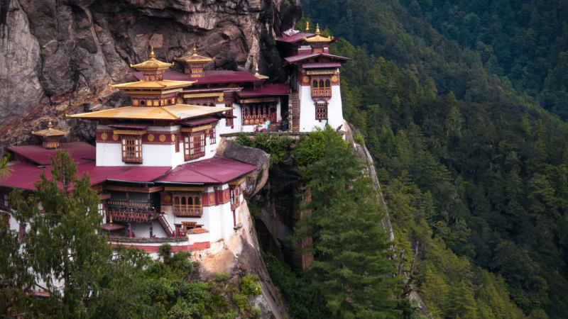 Paro Taktsang monastery day hike